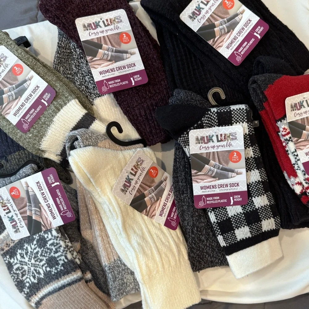 Muk Luks 2 pair pack Black Womens Crew Socks Super Soft